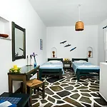 Angie's Апартаменты *