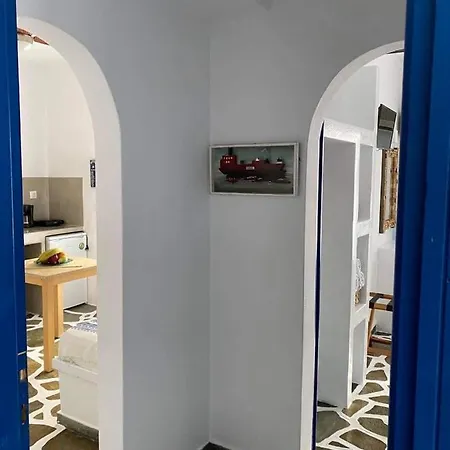 Angie's Πάρος