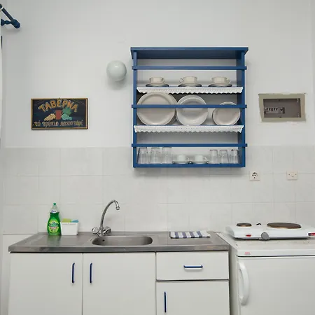 Angie's * פארוס