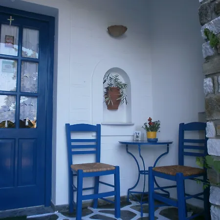 Angie's Appartement Páros